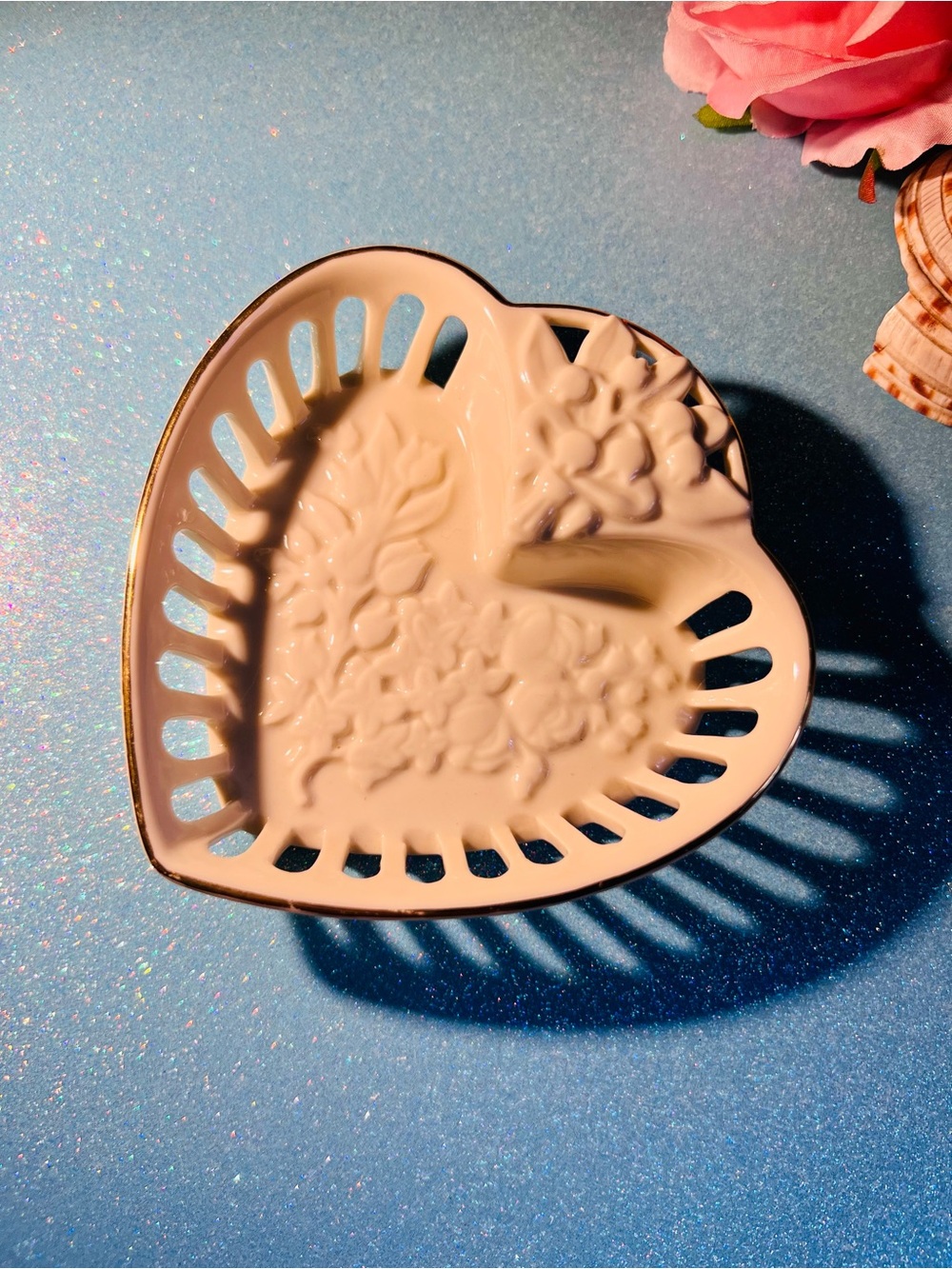 Lenox Cream Heart-Shaped Porcelain Ring Holder Like new, Price firm